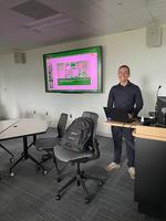 Dr. Vini Perin celebrates successful PhD defense!